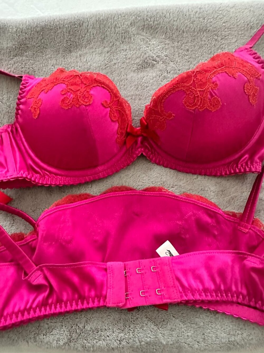 Agent Provocateur Molly Plunge Bra + Suspender in Red and Pink Silk - NWOT - Picture 9 of 10